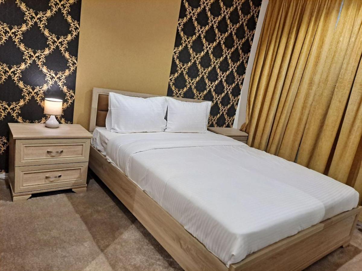 Golden Dahlia Fintas Lejlighedshotel Kuwait City Eksteriør billede
