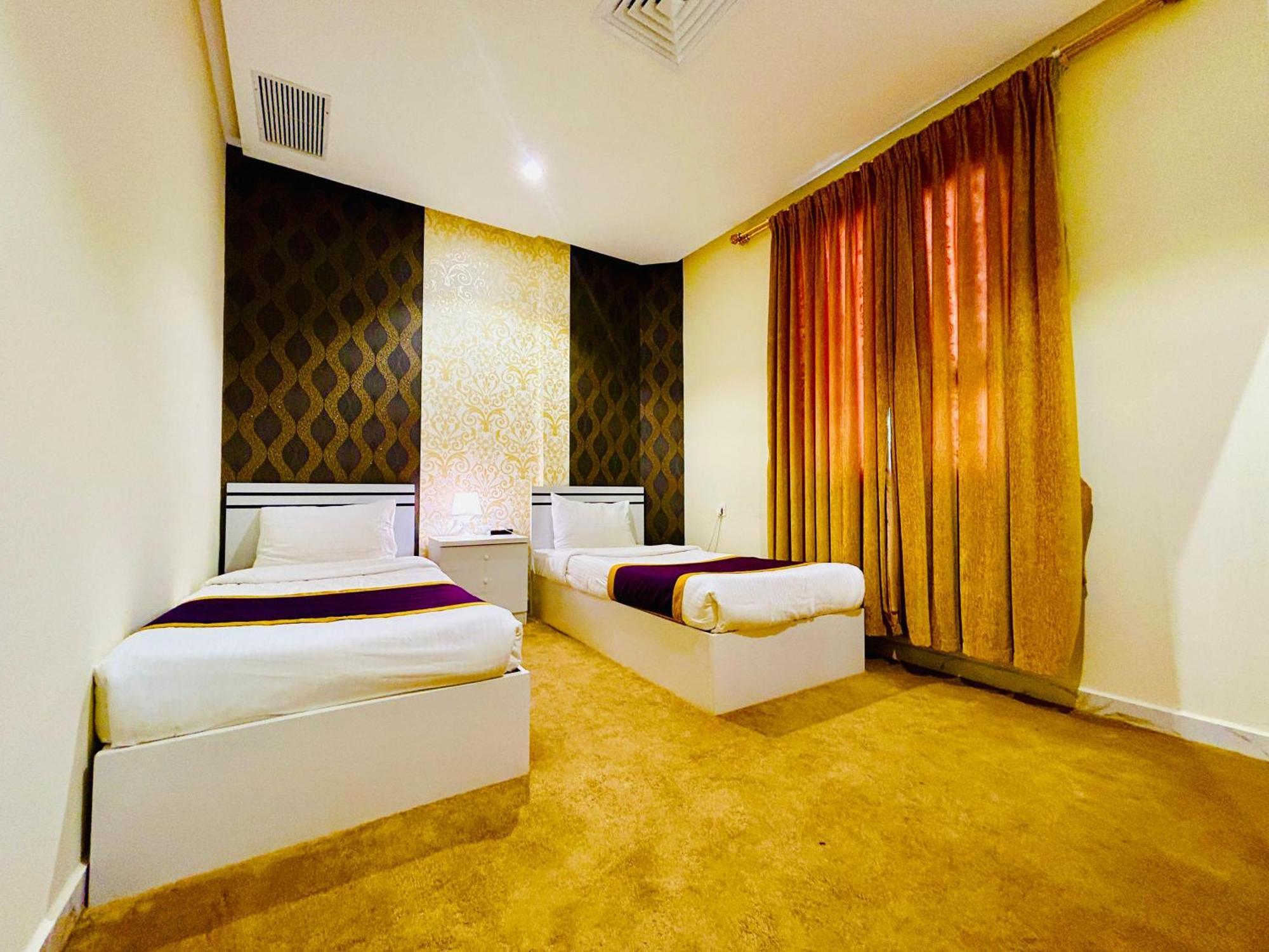 Golden Dahlia Fintas Lejlighedshotel Kuwait City Eksteriør billede